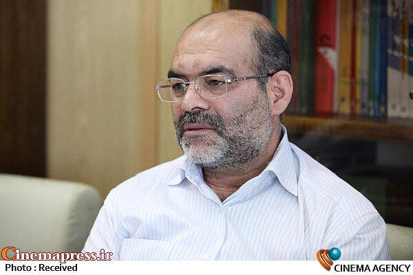 «رادیو» این قابلیت را دارد که در لحظه واکنش نشان دهد/ رادیویی سراسر کشور با برخورداری از نیروهای حرفهای و اتاقهای خبر چابک میتوانند در طول شبانهروز «جریان اطلاعرسانی» را فعال نگه دارند