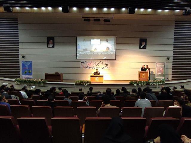 خاندوزی: فساد چای دبش با شفاف سازی اطلاعات مالی شناسایی شد