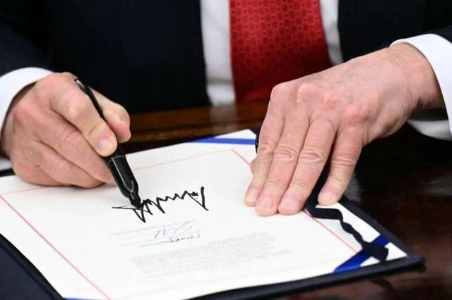 سه نکته اصلی سند امنیت ملی آمریکا / مهار ایران به عنوان تهدید و تمرکز بر چین به عنوان رقیب