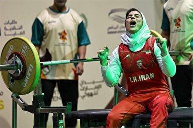 الناز متقیان به مدال نقره پاراوزنه برداری رسید