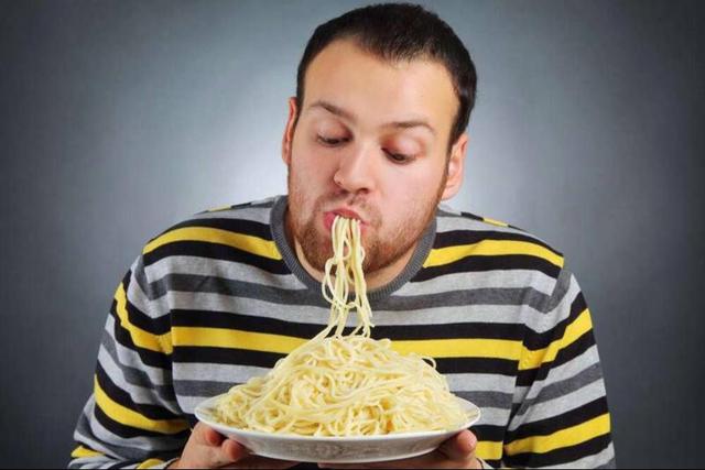 چرایی بازگشت هوسهای غذایی پس از قطع مونجارو با شدتی بیشتر از قبل!