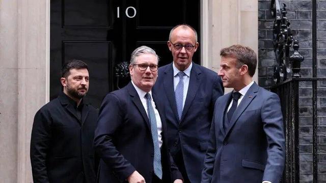 گفتوگوی تلفنی ماکرون، استارمر و مرتس با ترامپ درباره اوکراین