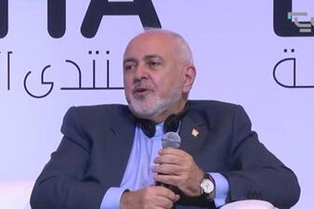 روزنامه اصولگرا: آفرین به ظریف که در دوحه در برابر ادعاهای شیوخ منطقه مستدل سخن گفت/ باید از ظرفیت بینالمللی ظریف استفاده کرد