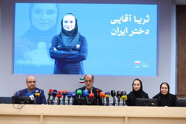 خسرویوفا: ثریا آقایی ورزشکاری حرفهای است؛ خوشحالم پس از سالها در IOC کرسی گرفتیم