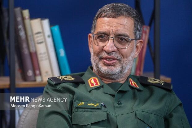 نائینی: دشمن میخواهد از دستاوردهای پهپادی ما استفاده کند