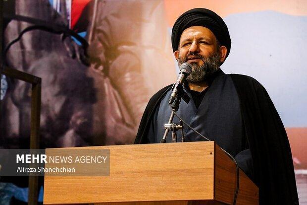 امام جمعه لاهیجان: هدف قراردادن بودجه نهادهای فرهنگی آسیب به جامعه است