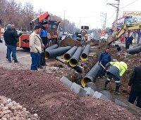 اجرای عملیات لولهگذاری خیابانهای شهید موسوی و شهید فتحی برای دفع اصولی آبهای سطحی