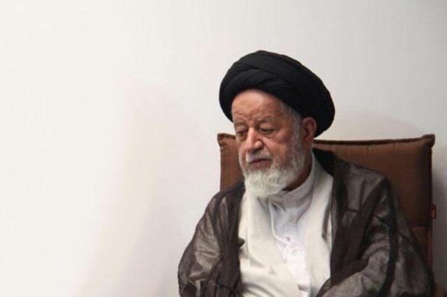 آیتالله شاهچراغی عالم مجاهد استان سمنان دار فانی را وداع کرد