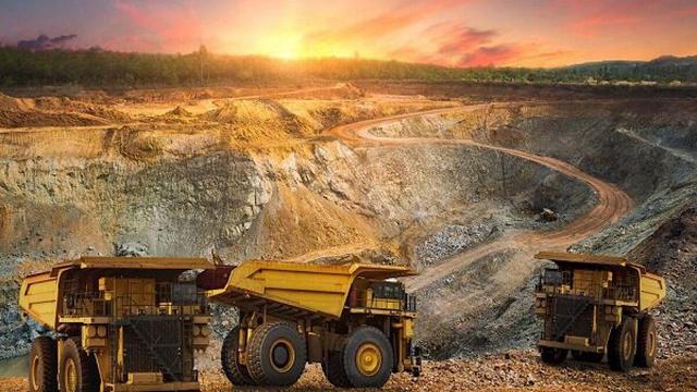 استخراج بیش از ۱۰ هزار تن فلورین از معادن خراسان جنوبی