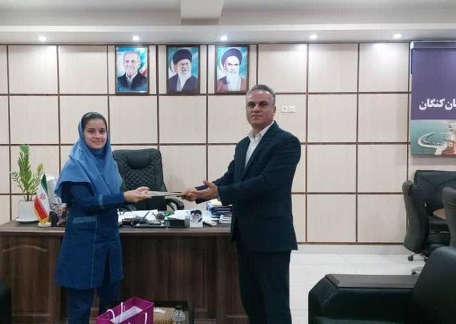 دانشآموز کنگانی تجلیل شد