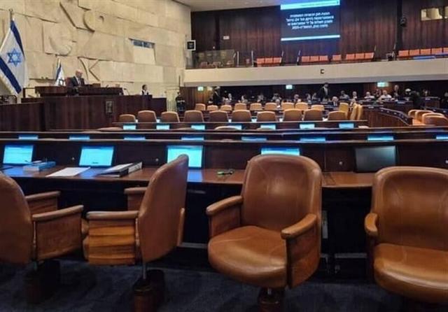 حمله اپوزیسیون رژیم اسرائیل به نمایش اخیر نتانیاهو در دادگاه