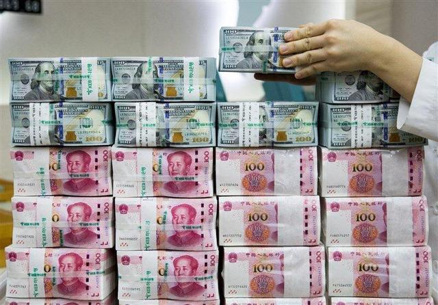 راهحل چیست؟ + ویدئو | چرا دلار هر روز بالا میرود و پایین نمیآید