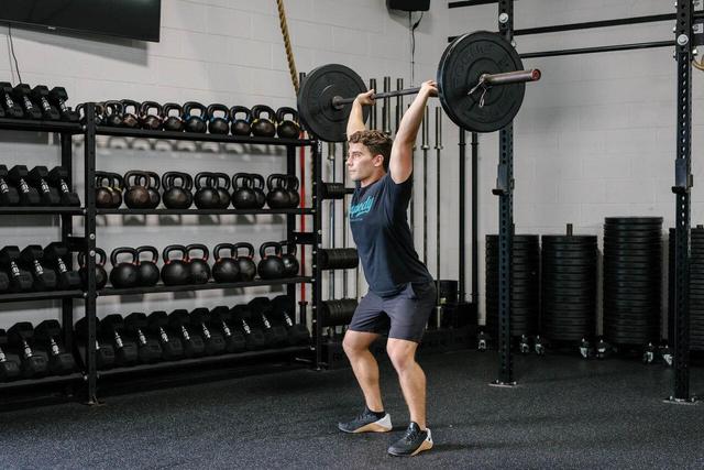 ببینید | آموزش حرکت "پوش جرک" در کراسفیت (Push Jerk)