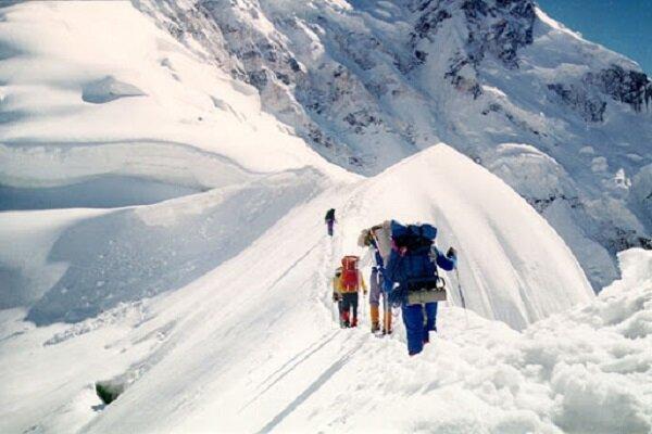پیکر بی جان بانوی کوهنورد در یخچال «کافر دره» دماوند پیدا شد
