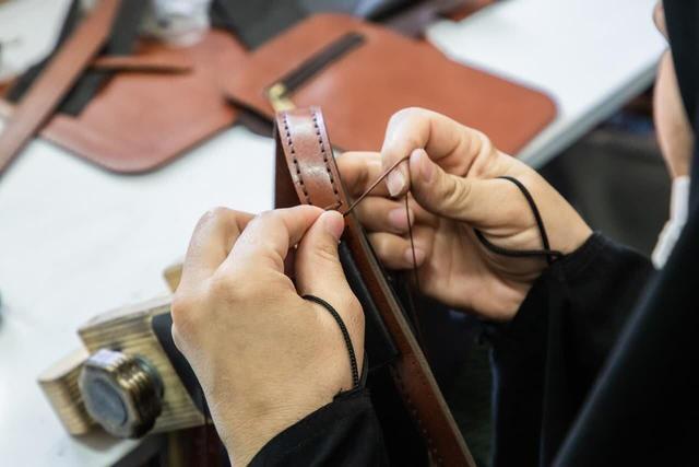 فعالیت ۲۸۳ هنرمند در عرصه چرم دستدوز خراسان جنوبی