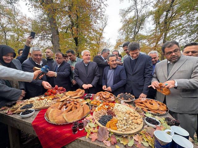 وزیر میراثفرهنگی: خدمات پارکموزه قرق ارزان و در دسترس همه مردم باشد