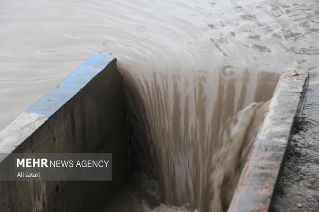 موج سوم بارشها در هرمزگان با تندبادهای شدید از جمعه آغاز میشود
