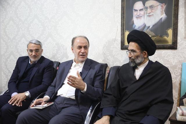 دیدار حاجی بابایی با امام جمعه کاشان و مسئولان کاشان