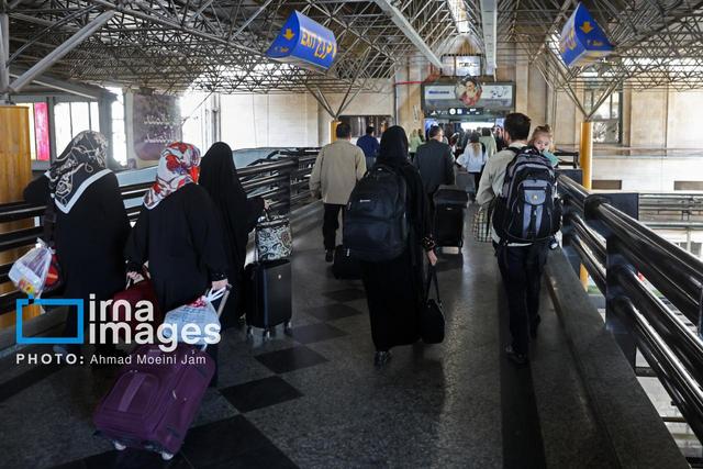 جابهجایی روزانه بیش از ۹ هزار زائر از ایستگاه راهآهن قم