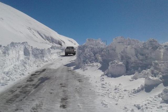 کولاک گردنههای چری و شاهمنصوری را بست