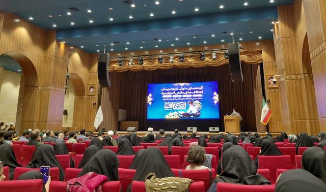 گردهمایی متولیان و مربیان اعتکاف دانشآموزی یزد برگزار شد