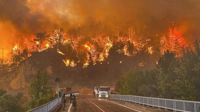 ببینید | آتشسوزی گسترده در فیلیپین