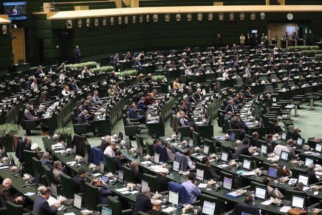 موافقت مجلس با کلیات طرح اصلاح قانون مدیریت پسماند/رئیس فراکسیون محیط زیست مجلس: گردش مالی مافیا پسماند ۲۰۰ همت است