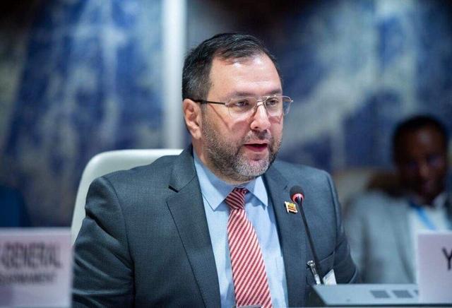 وزیر خارجه ونزوئلا: مادورو همچنان رئیسجمهور ماست