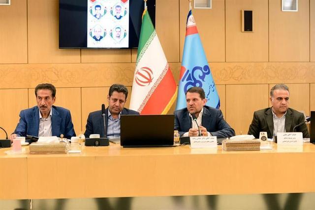 معاون وزیر نفت: تأمین مواد اولیه و حفظ اشتغال اولویت صنعت پتروشیمی است
