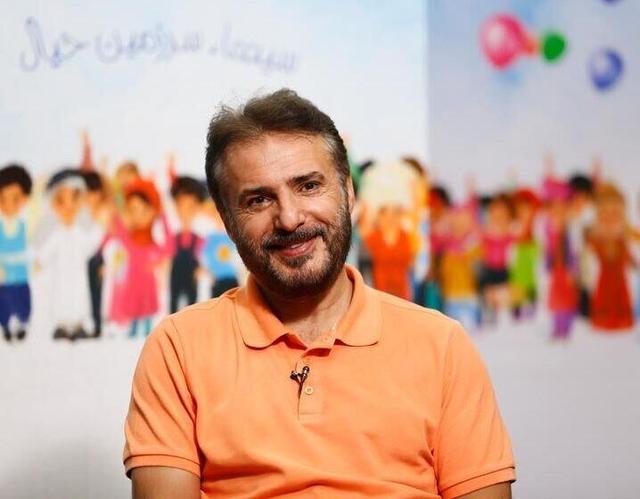 از هر دو طرف فحش خوردم اما حرف دلم را میزنم / کسی که حمله خارجی به ایران را تشویق کند، ایرانی نیست