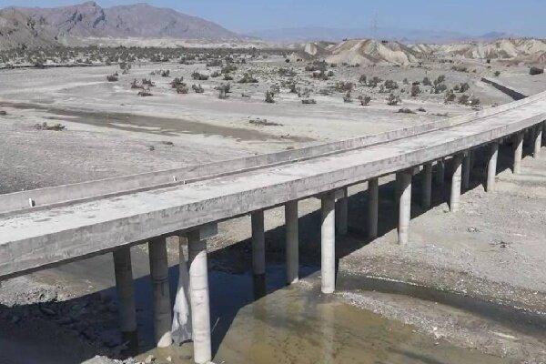پیشرفت ۷۹ درصدی احداث پُل شریفی در محور جاسک - جَگدان در استان هرمزگان