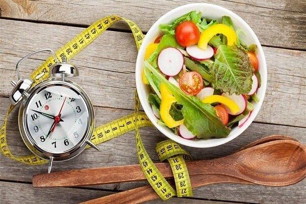 چرا با کم خوردن باز هم چاق میشویم؟