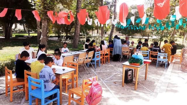 رویداد آموزشی «یک تابستان با شاهنامه» در مجموعه فرهنگی و تاریخی فردوسی برگزار میشود