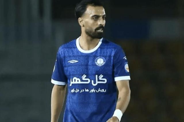 مدافع گلگهر در آستانه پیوستن به پرسپولیس