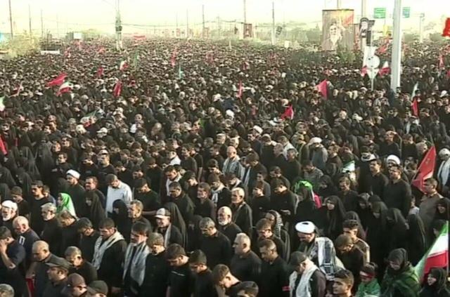 نماز مشتاقان ولایت بر پیکر آقای شهید ایران در میعادگاه عاشقان اقامه شد