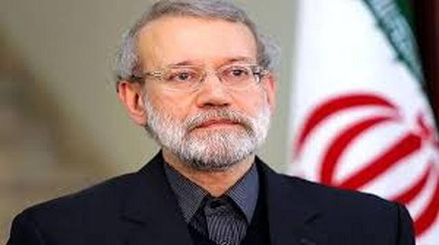 تصاویری از لاریجانی در دست مردم عراق