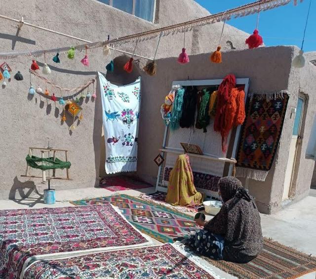 زنان حصار حسنبیک خواستار تبدیل روستا به مقصد گردشگری شدند