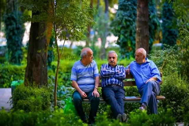 تأمین اجتماعی: پرداخت حقوق بازنشستگان بدون وقفه ادامه دارد