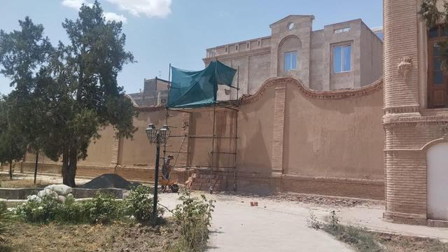 مرمت عمارت تاریخی قلعه سالار محتشم خمین آغار شد